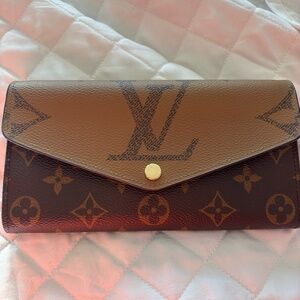 Louis Vuitton Sarah Wallet